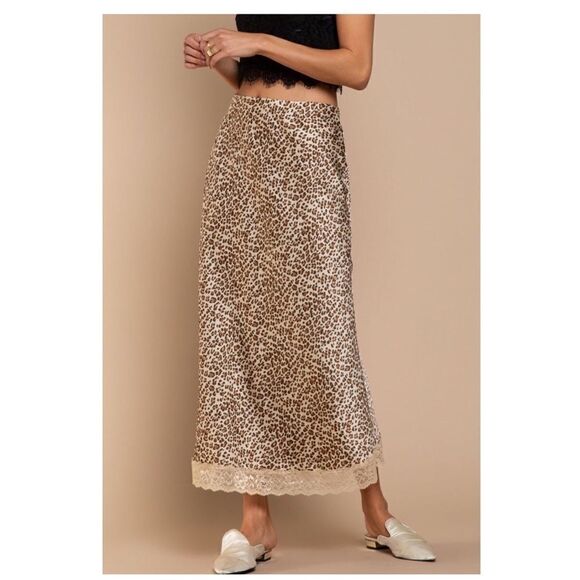 LEOPARD Print Maxi Skirt with Scalloped Lace Hem - Picture 12 of 16